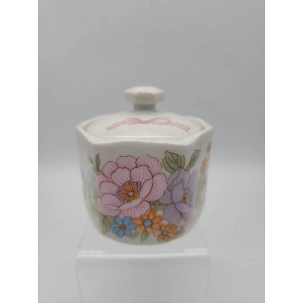 Vintage Covered Candle Japan Floral Design NEW!  Peach candle!  Gift Idea!